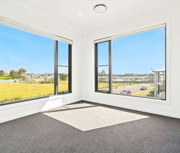 Brand New Family Home - Photo 5