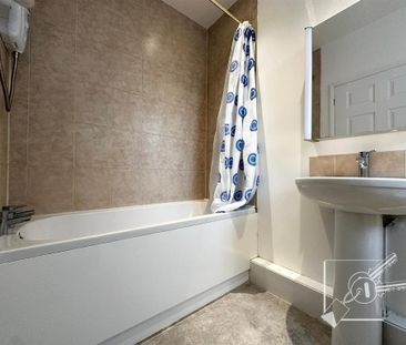 1 bedroom ground floor flat to rent - Photo 5
