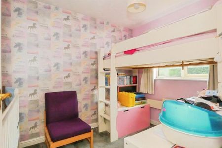 2 bedroom semi-detached house to rent - Photo 5