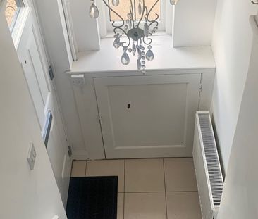 2 Bed Maisonette, St. Andrews Road, NW9 - Photo 3