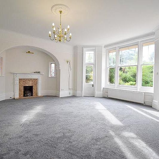 3 bedroom flat to rent - Photo 1