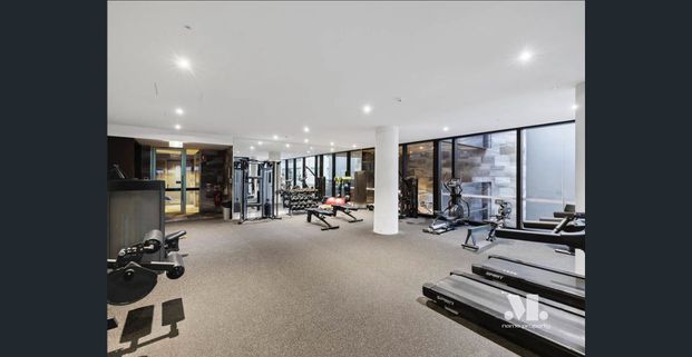 Space. Style. Albert Park Lake. ——Stunning Opera Penthouse with Brand-New Full Furnishing For Rent - Photo 1