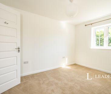 3 bedroom semi-detached to rent Wood Hill Way, PO22 - Photo 2