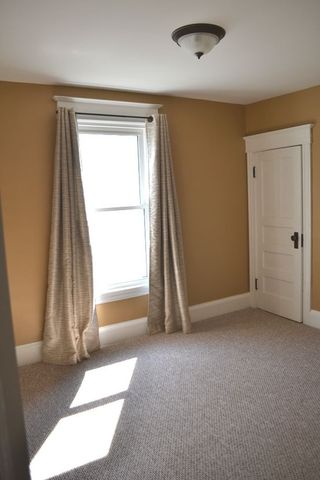 For Lease - 102 Belmont Avenue, Hamilton, Ontario - Photo 4