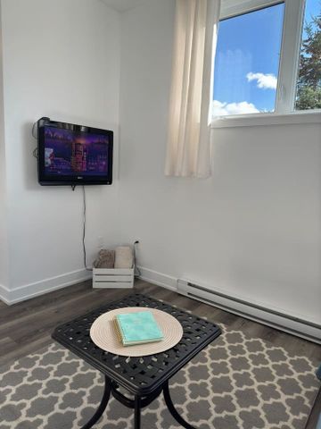 Rue du Pirée - Photo 3