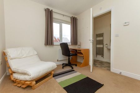 2 bedroom semi-detached house to rent - Photo 4