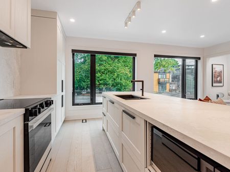 For Lease - 35 Curzon Street Unit# Lane, Toronto, Ontario - Photo 4