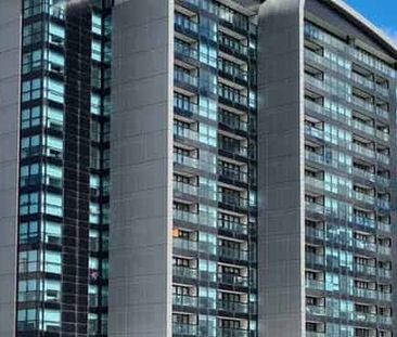 Luxurious Two- Bedroom Apartment w/ Stunning Views - Photo 1