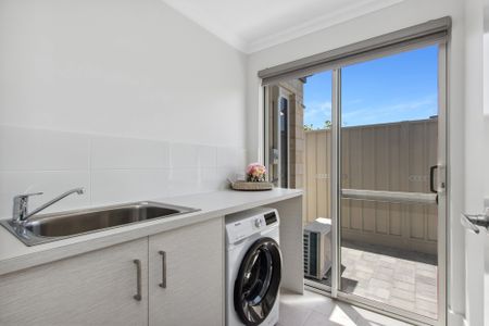 Bassendean - Photo 4