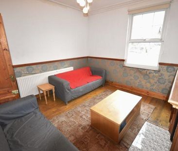 2 bedroom house share to rent - Photo 1