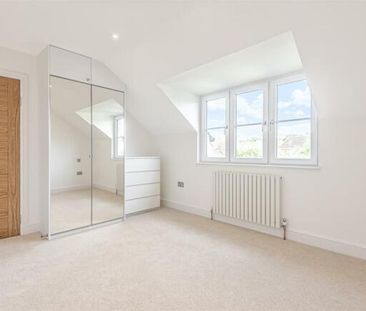Clay Lane, Guildford - 3 bedrooms Property for lettings - Seymours - Photo 4