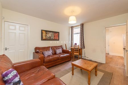 Chillingham Road, Heaton, Newcastle Upon Tyne - Photo 3