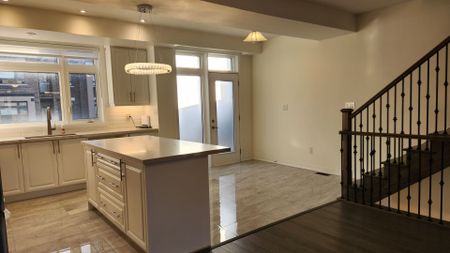 For Lease - 21 Riley Reed Lane, Richmond Hill, Ontario - Photo 4