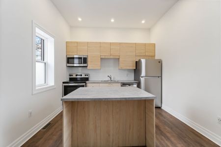 For Lease - 16 Murray Street, Hamilton, Ontario - Photo 2