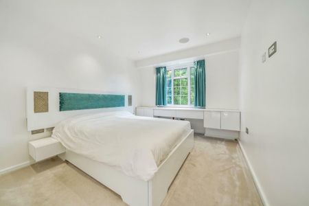 The Marlowes, St Johns Wood, London, NW8 6NA - Photo 5