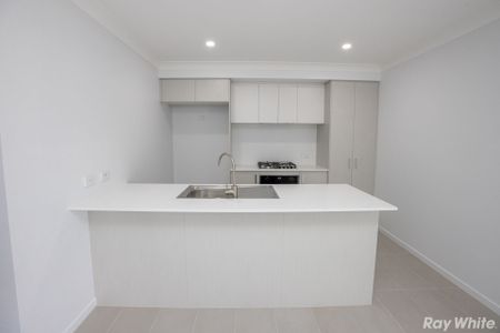 STUNNING 4-BEDROOM DUPLEX IN FORSTER!! - Photo 2