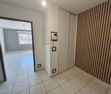 Location Appartement 2 pièces 46m² CHALLES LES EAUX 73190 - Photo 3