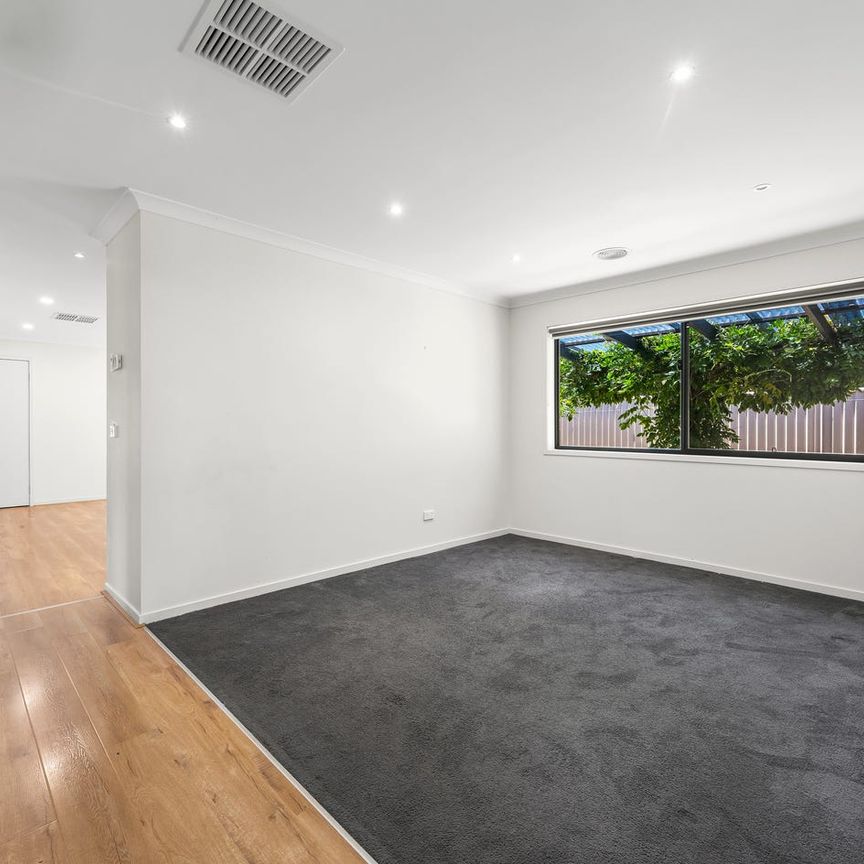 Spacious Family Home in Winter Valley - Photo 1