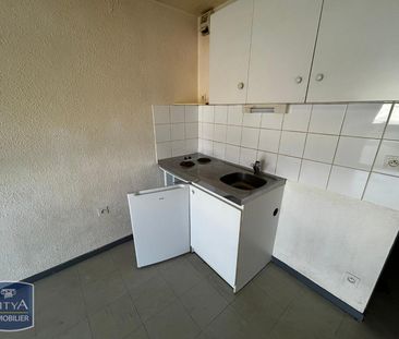Location Appartement 1 pièce 24m² CHOLET 49300 - Photo 2