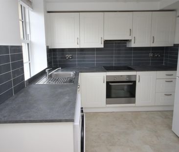 2 bed Flat for let - Photo 2