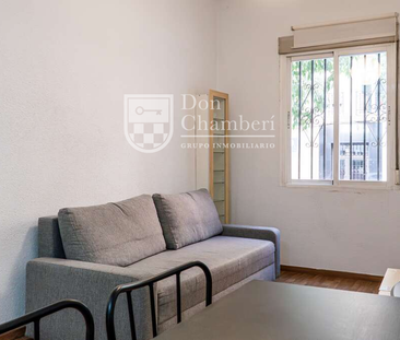 Exclusive Opportunity in Chamberí – Bright Ground Floor Apartment, ... - Photo 2
