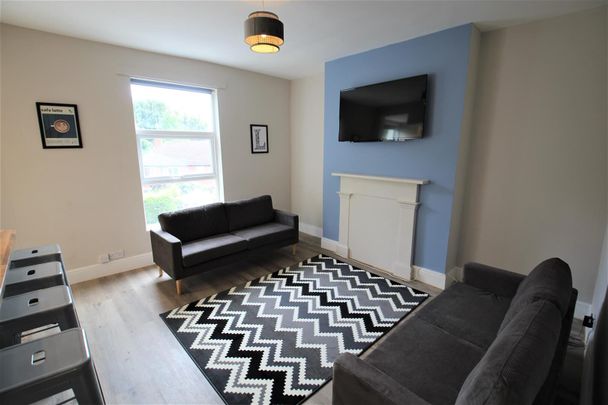 Cliff Road, Woodhouse, LS6 2ET, Leeds - Photo 1
