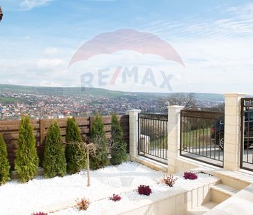 Casa de inchiriat cu piscina, Gruia - Fotografie 1