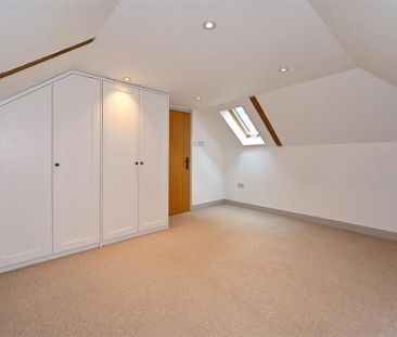 2 bedroom detached house to rent - Photo 3