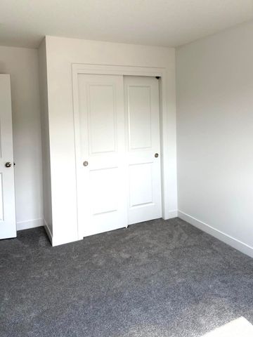 For Lease - 7 Pin Oak Common, Cambridge, Ontario - Photo 3