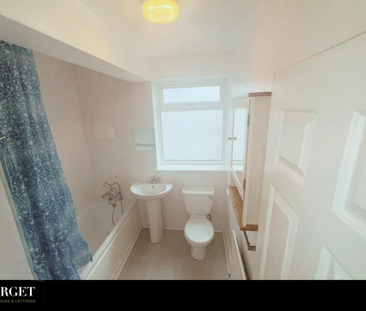 3 bedroom flat to rent - Photo 6 | Rentumo