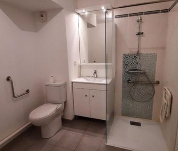 Louer appartement 2 pièces de 44 m² - Photo 2