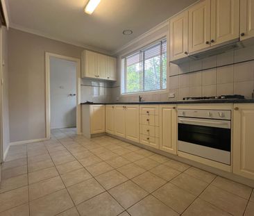 2 Bedroom unit in central location - Photo 3