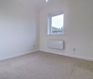 2 bedroom flat to rent, - Photo 2