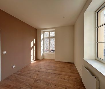 - APPARTEMENT T2 45M2 NEUF A PROXIMITE DU CHATEAU - - Photo 3