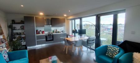 2 bedroom apartment to rent - Photo 4