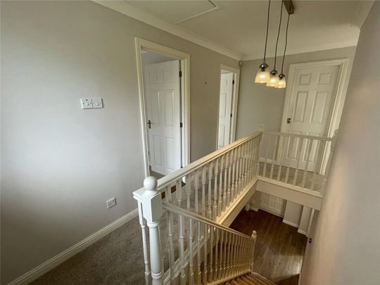 4 bedroom detached house to rent - Photo 1