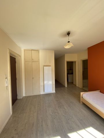 Appartement 1 pièce à - Photo 2