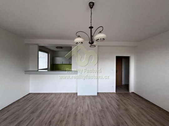 Pronájem bytu 1+1 44 m² - Photo 1