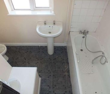 Linden Road, South Reading, Berkshire, RG2 - Photo 2