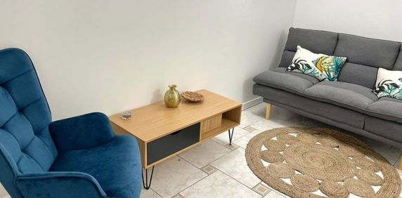 Appartement à louer, 6 pièces - Compiègne 60200 - Photo 2