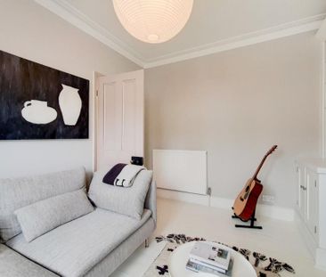 3 bedroom terraced house to rent - Photo 4