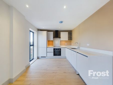 Chaucer Road, Ashford, Surrey,TW15 - Photo 5