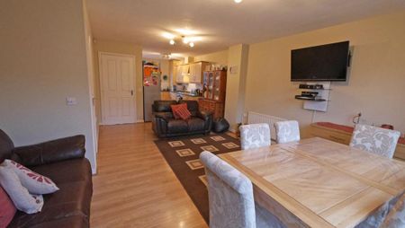 3 bedroom terraced house to rent - Photo 2