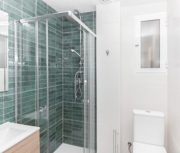 Carrer de la Font Roja, Valencia, Valencian Community 46007 - Photo 3