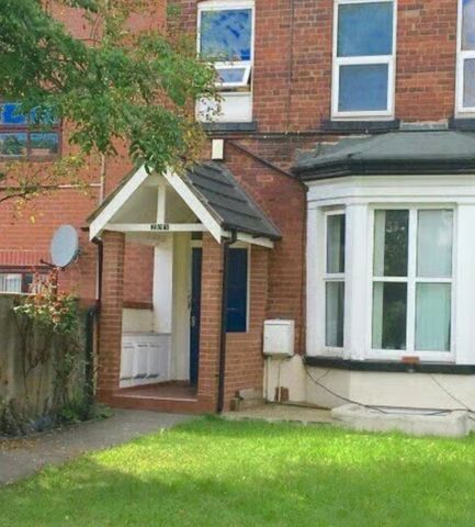 3 Bed - Flat 1, 203 Belle Vue Road, Woodhouse, Leeds - LS3 1HG - Student - Photo 3