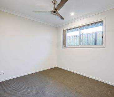 Perfect Family Home With Extra Space! - Photo 5