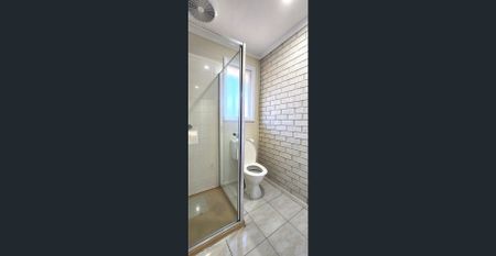 Warm Family Home in the West - Photo 3