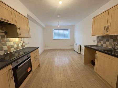 1 bedroom apartment to rent - Photo 2
