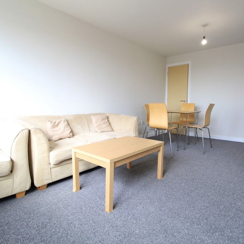 1 bed Apartment for Rent - Photo 1