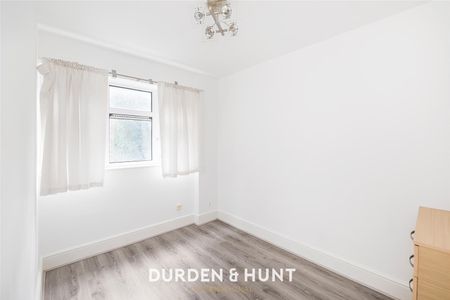 Grosvenor Road, Wanstead - Photo 3